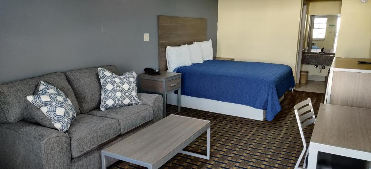 Ameristay Inn & Suites Orange Esterno foto