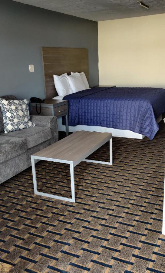 Ameristay Inn & Suites Orange Esterno foto