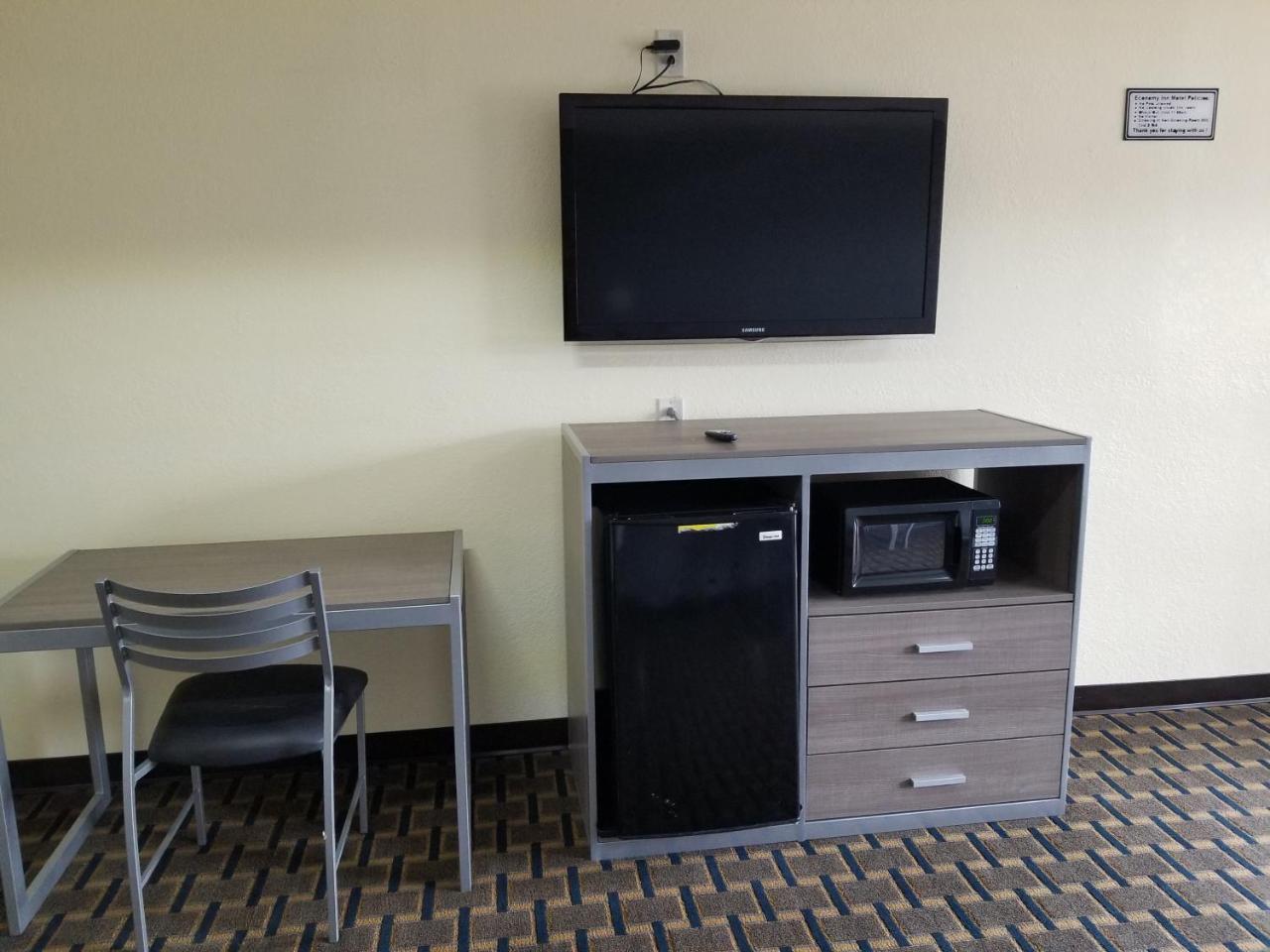 Ameristay Inn & Suites Orange Esterno foto